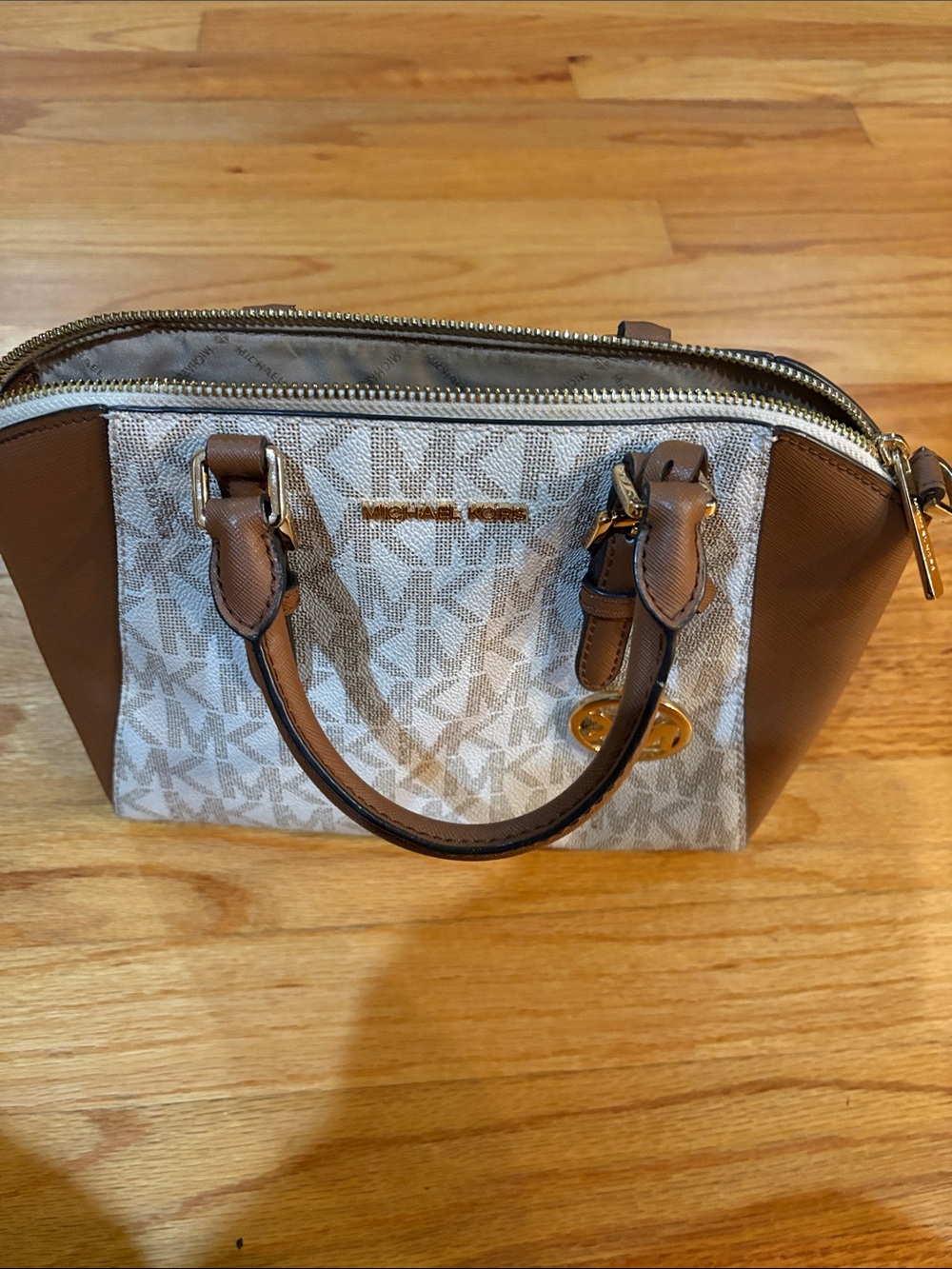 Michael Kors Brown and Cream Signature Satchel - Picture 4 of 5